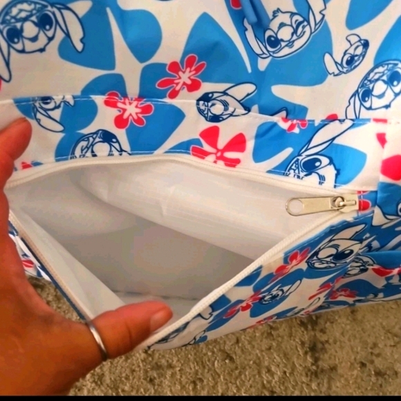 Disney Lilo & Stitch Floral Drawstring Lightweight Backpack - Picture 10 of 16